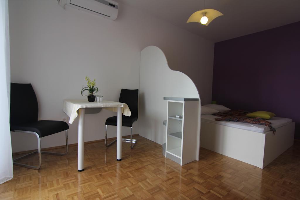 Apartment Tresnja *