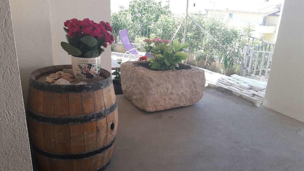 Tresnja Apartment Podstrana
