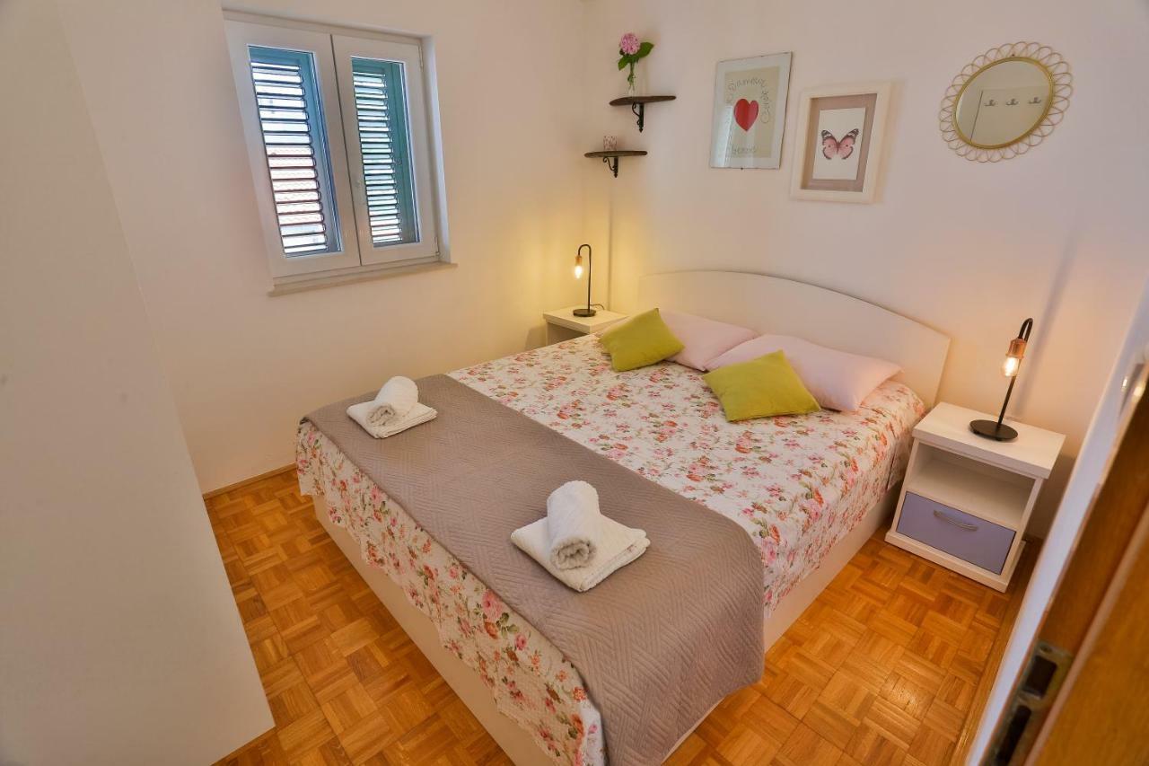 Tresnja Apartment Podstrana