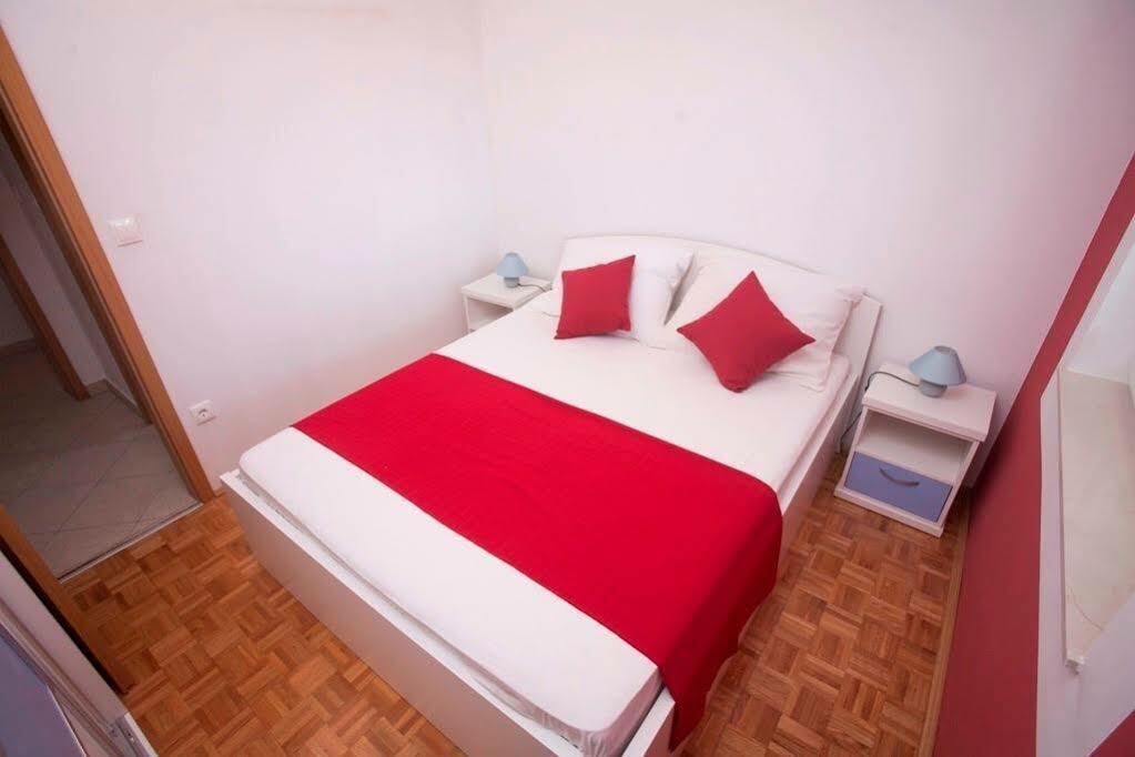 Tresnja Apartment *